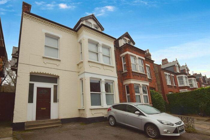 1 Bedroom Flat To Rent In Regents Park Road, London, N3