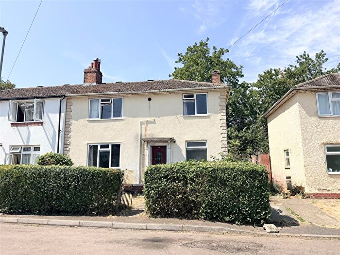 Property For Sale In - Lyveden Place, Kettering, NN16