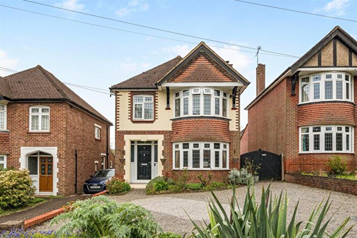 4 Bedroom Detached House For Sale In Mousehole Lane, Bitterne Park, Southampton, SO18