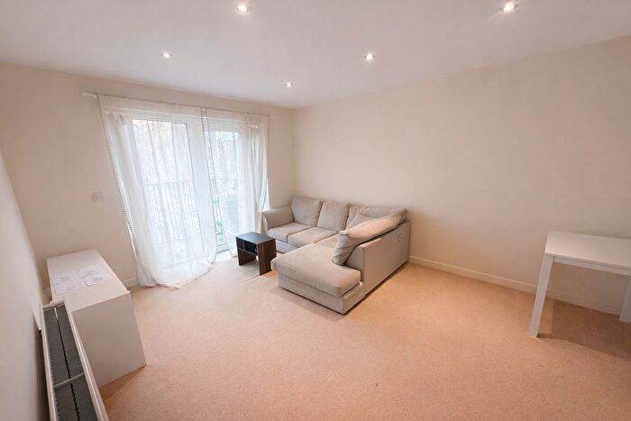 1 Bedroom Flat To Rent In Unwin Way, Stanmore, HA7