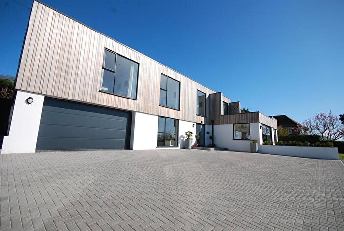 5 Bedroom Detached House To Rent In Seabrook Road, Hythe, CT21