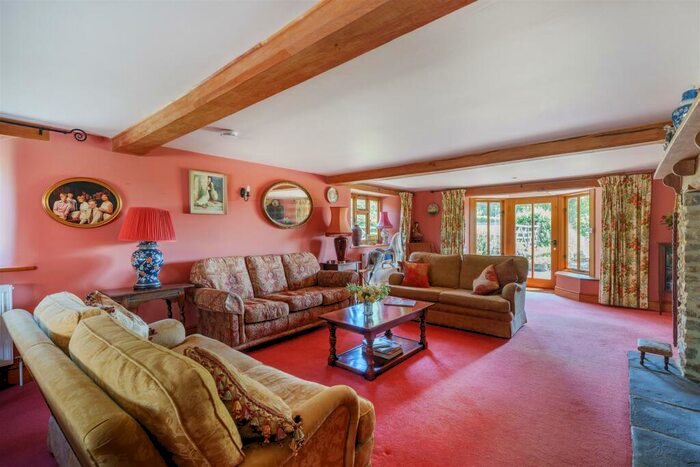 6 Bedroom Farm House For Sale In Cotleigh, Honiton, Devon, EX14
