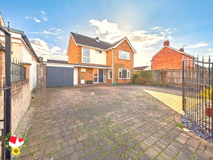 5 Bedroom House For Sale In Elmgrove Road East, Hardwicke, GL2