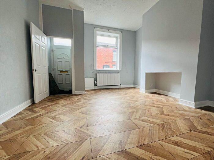 2 Bedroom Terraced House To Rent In Raper Street, Oldham, OL4