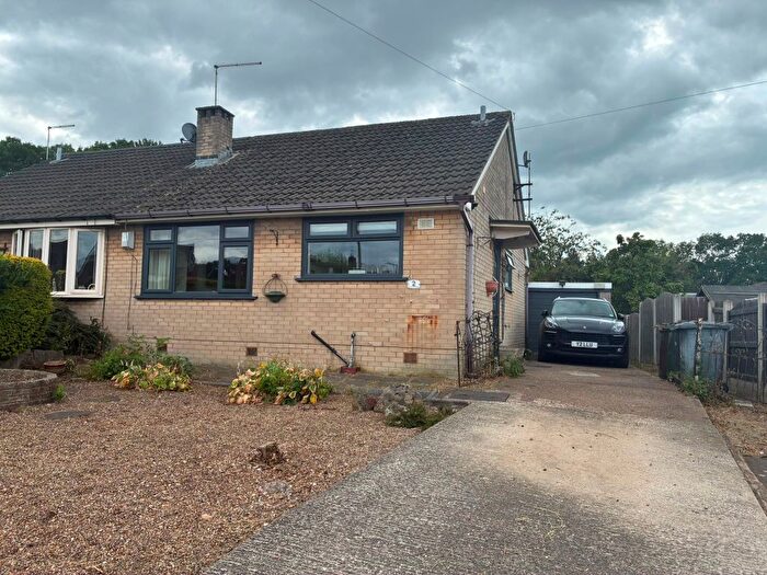 2 Bedroom Semi-Detached Bungalow For Sale In Kynance Crescent, Brinsworth, Rotherham, S60