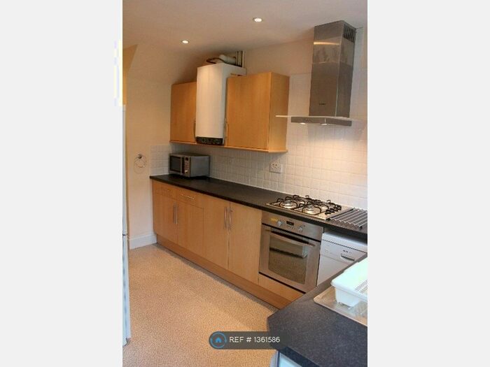 4 Bedroom End Of Terrace House To Rent In Templars Fields, Coventry, CV4