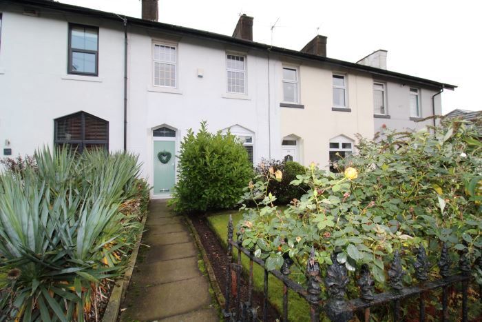 3 Bedroom Terraced House To Rent In Walmersley Old Road, Bury, BL9