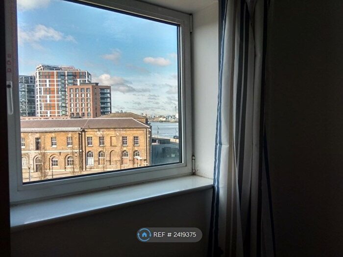 3 Bedroom Flat To Rent In Royal Arsenal, London, SE18
