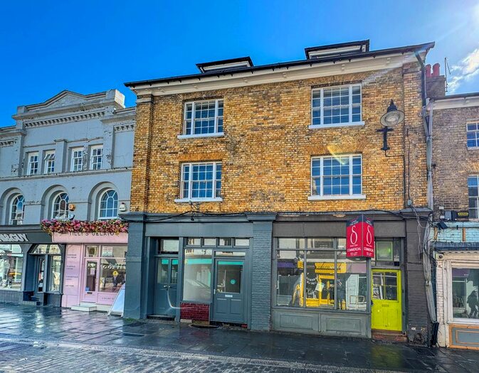 1 Bedroom Flat To Rent In Railway Street, Hertford, SG14