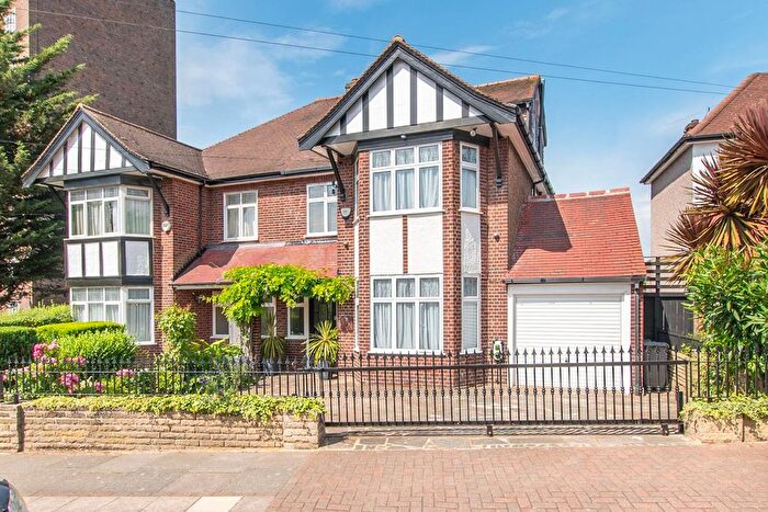 5 Bedroom Semi-Detached House For Sale In Peter Avenue, Willesden Green, London, NW10