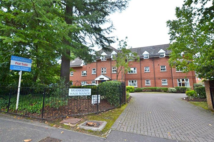2 Bedroom Apartment For Sale In Branksomewood Road, Fleet, GU51