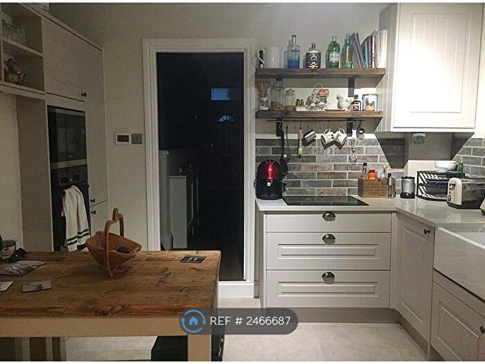 1 Bedroom Maisonette To Rent In Atheldene Road, London, SW18