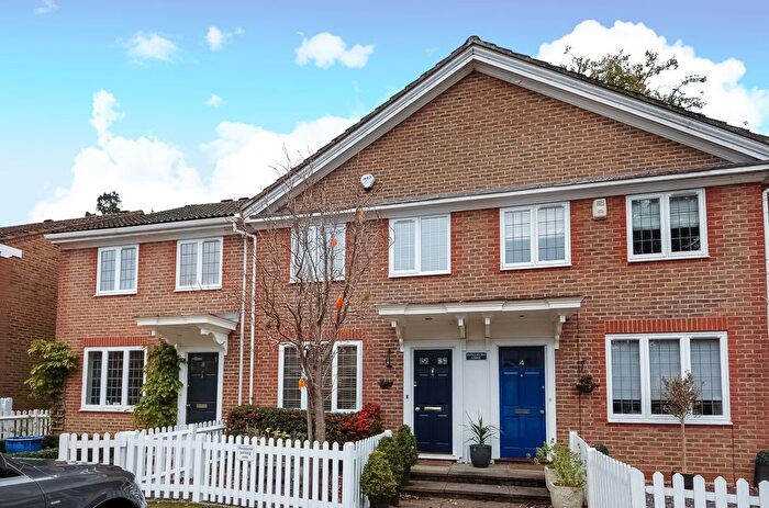 3 Bedroom Terraced House To Rent In Hungerford Lodge, Rosslyn Park, Weybridge, KT13