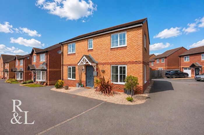 3 Bedroom Detached House For Sale In Windmill Close, Woodville, DE11