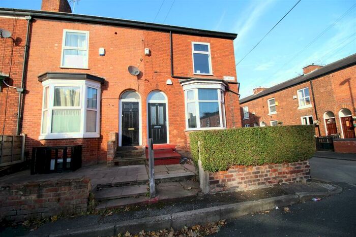 7 Bedroom Private Hall To Rent In Derby Road (), Fallowfield, Manchester, M14