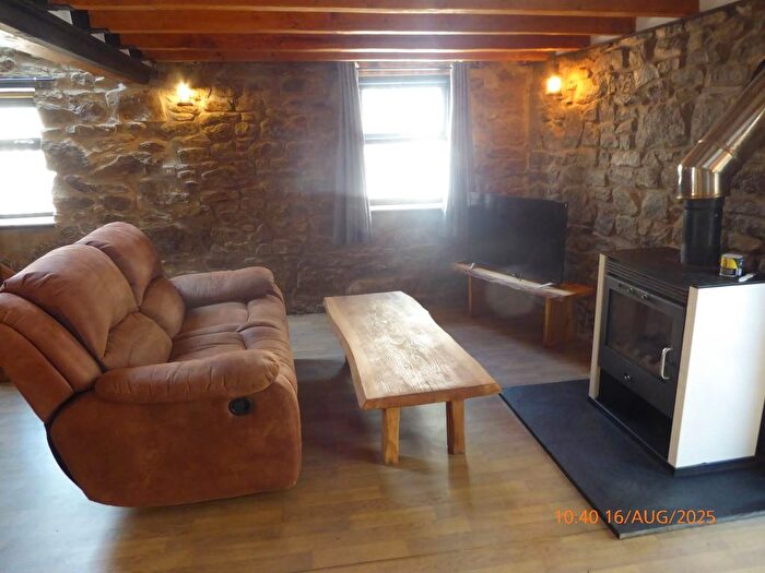 2 Bedroom Detached House To Rent In Llanddowror, St Clears, SA33