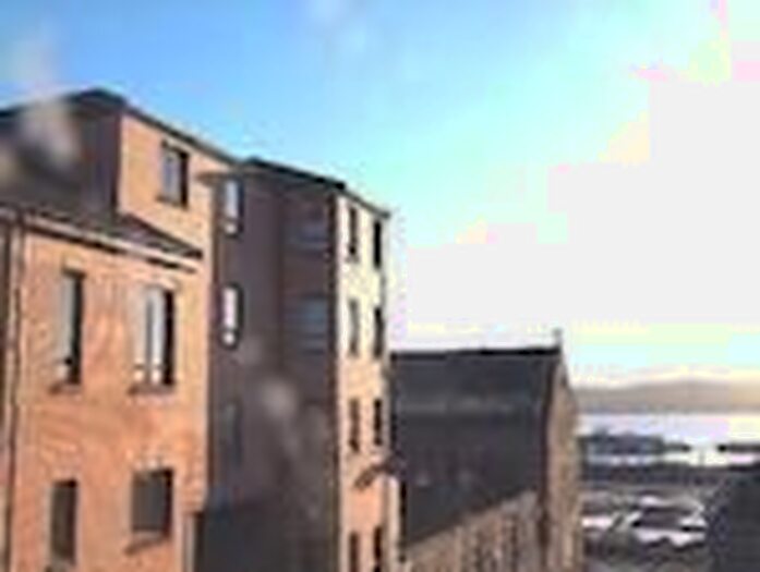 3 Bedroom Flat To Rent In Wallace Street, Dundee, DD4