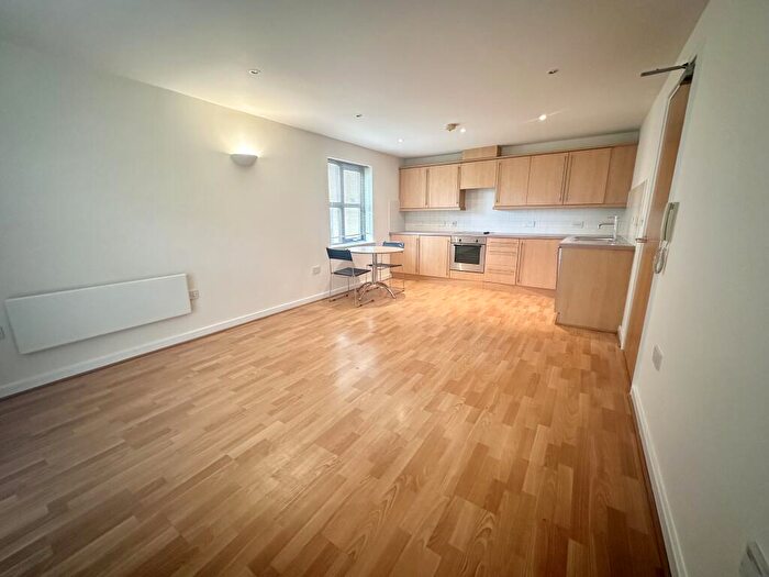 2 Bedroom Apartment To Rent In Queens View, Nr City Centre, S2