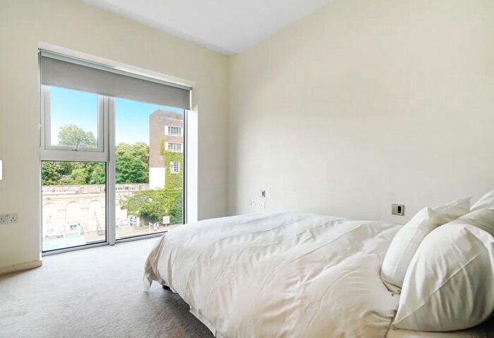 1 Bedroom Flat For Sale In Lille Square, Chelsea Village, Chelsea Village, SW6
