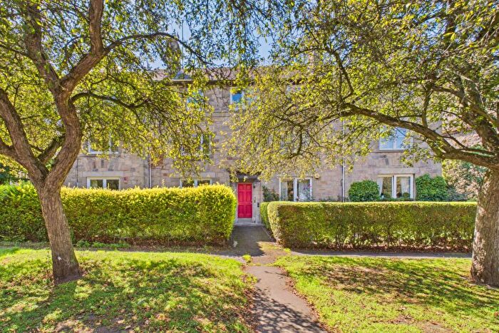 2 Bedroom Flat For Sale In / Northfield Broadway, Mountcastle, City Of Edinburgh, EH8