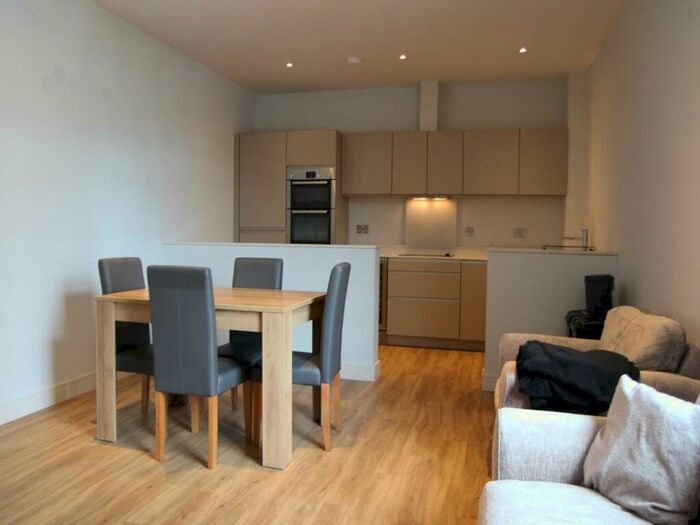 2 Bedroom Flat To Rent In St Winefrides, Romilly Crescent, Pontcanna, CF11