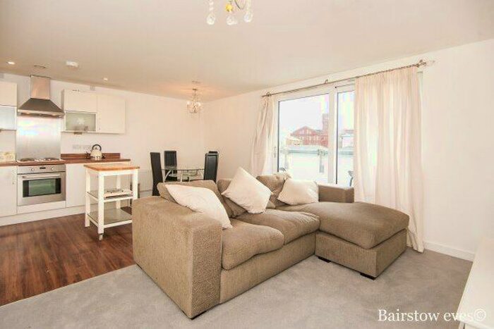 2 Bedroom Flat To Rent In Tredegar Road, London, E3