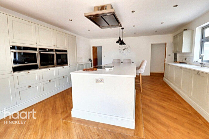 6 Bedroom Cottage For Sale In Main Street, Newbold Verdon, LE9