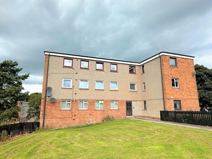 2 Bedroom Flat To Rent In Charleston Drive, Dundee, DD2