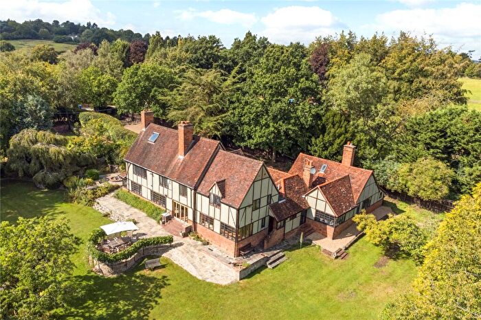 5 Bedroom Detached House For Sale In Dean Lane, Cookham Dean, Berkshire, SL6