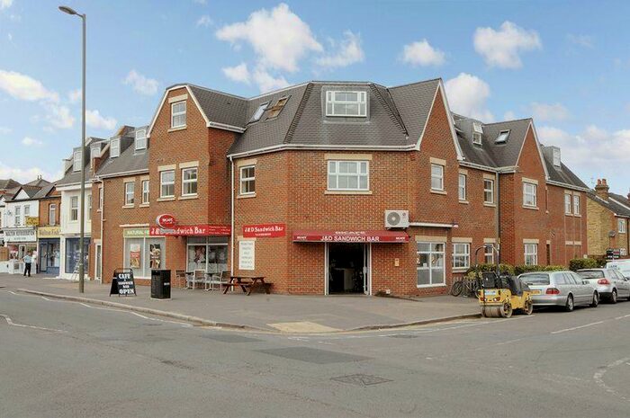 1 Bedroom Flat To Rent In Terrace Road, Walton-On-Thames, KT12