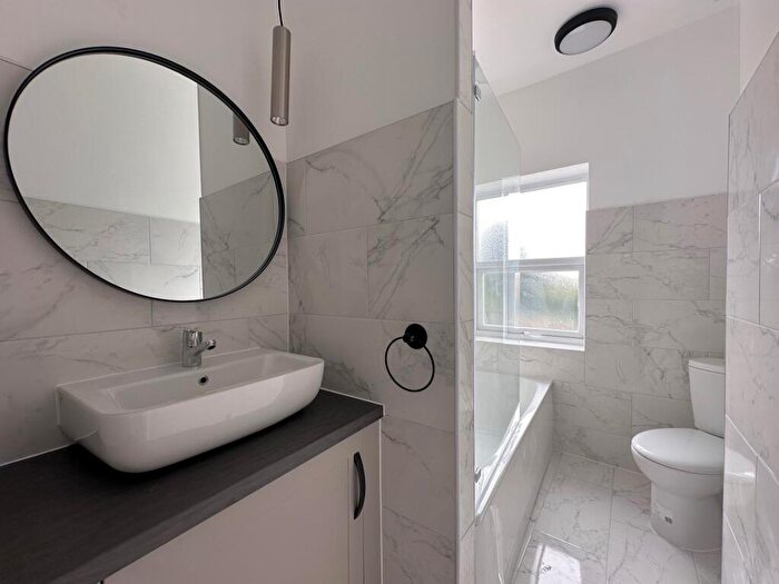 2 Bedroom House To Rent In Victoria Crescent, Burton-on-Trent, DE14