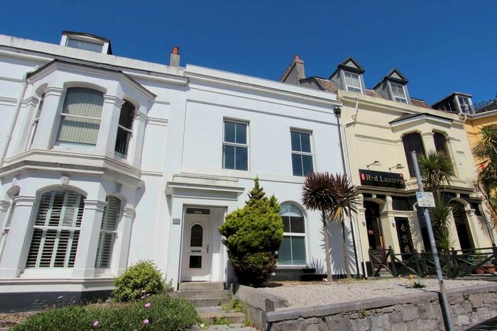 8 Bedroom Terraced House To Rent In North Hill, PL4