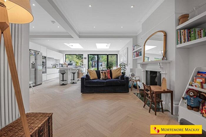 4 Bedroom Terraced House For Sale In Woodberry Avenue, London, N21