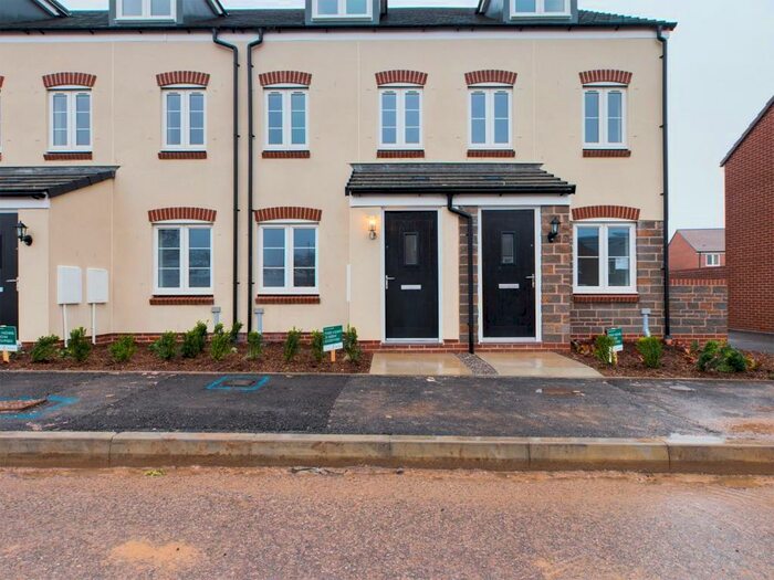 3 Bedroom Town House To Rent In Burdock Road, Emersons Green, Bristol, BS16