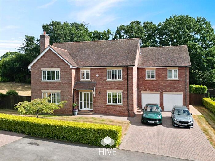 5 Bedroom Detached House For Sale In Brickyard Lane, Ferndown, BH22