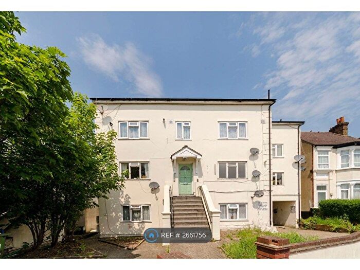 1 Bedroom Flat To Rent In Woodville Road, CR7