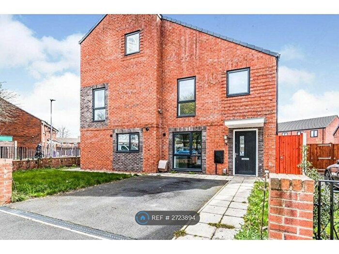 3 Bedroom Semi Detached House To Rent In Gunson Street, Manchester, M40