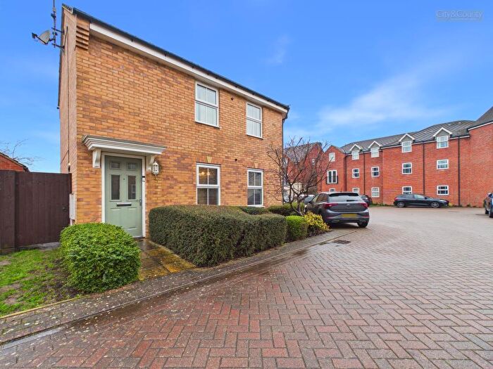 2 Bedroom Maisonette For Sale In Verde Close, Eye, Peterborough, PE6