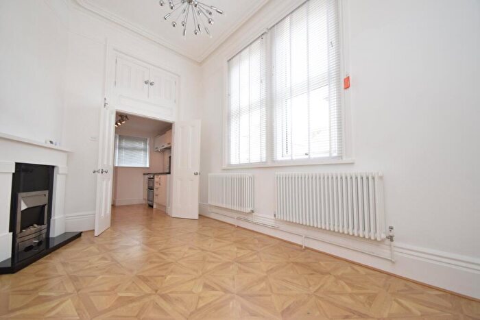 2 Bedroom House To Rent In Hamilton Road, Southsea, Hampshire, PO5