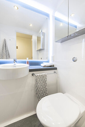 1 Bedroom Private Hall To Rent In Hollis Croft - En-suite Gold, S1