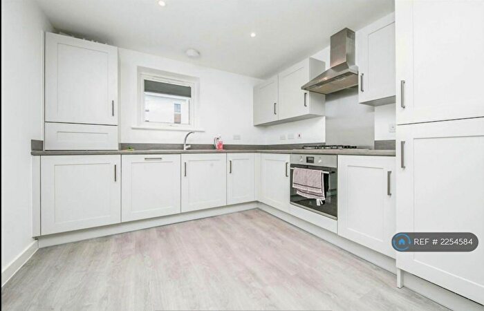 2 Bedroom Flat To Rent In Barcro Square, Colchester, CO1