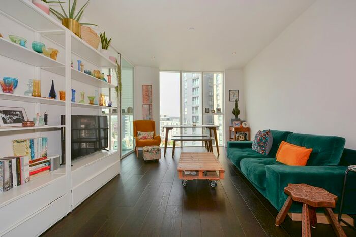 2 Bedroom Flat To Rent In Sky Gardens, Wandsworth Road, London, SW8