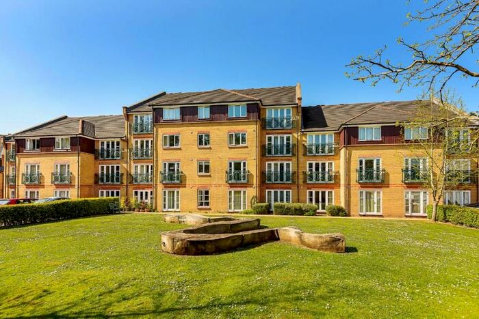 2 Bedroom Property To Rent In Faraday Road, Guildford, GU1