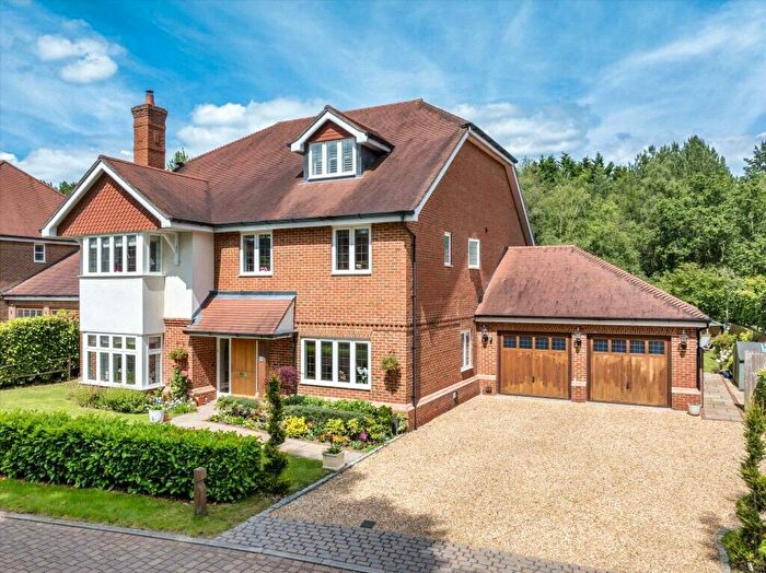 6 Bedroom Detached House For Sale In Fern Mead, Cranleigh, Surrey, GU6