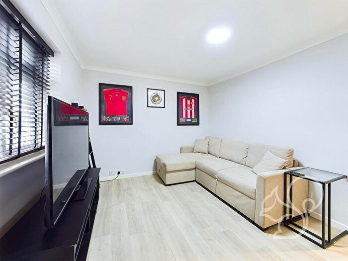 1 Bedroom Maisonette To Rent In Alan Way, Colchester, CO3