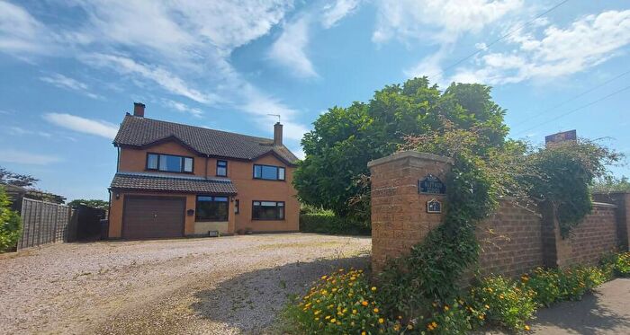 4 Bedroom Detached House For Sale In Main Road, Dowsby, Bourne, PE10