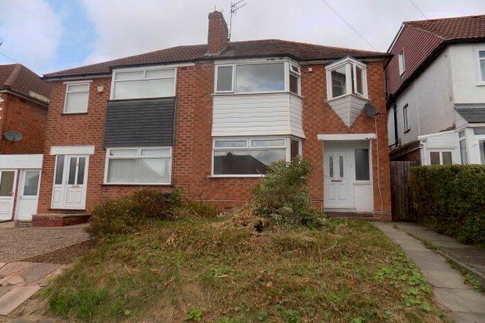 3 Bedroom Semi-Detached House To Rent In Max Road, Birmingham B32