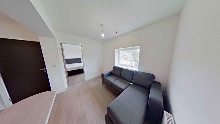 1 Bedroom Flat To Rent In Brook Street, Treforest, CF37