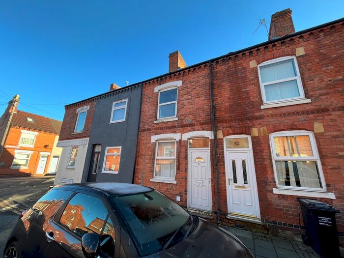 2 Bedroom Terraced House To Rent In Station Street, Loughborough, LE11