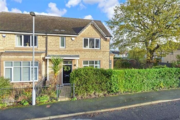 3 Bedroom Semi Detached House For Sale In Fieldway, Ilkley, LS29